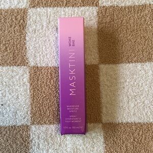 NWT - Masktini Moisture Spritz - woke bae